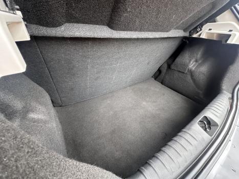 CHEVROLET Onix Hatch 1.4 4P FLEX LTZ AUTOM�TICO, Foto 11