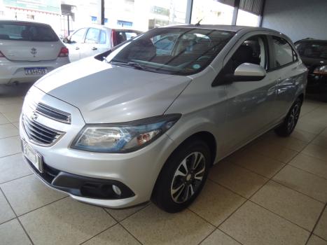 CHEVROLET Onix Hatch 1.4 4P FLEX LT, Foto 4