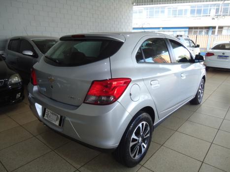 CHEVROLET Onix Hatch 1.4 4P FLEX LT, Foto 6