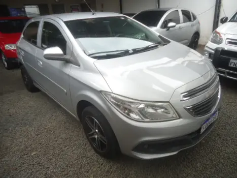 CHEVROLET Onix Hatch 1.0 4P FLEX LT, Foto 2