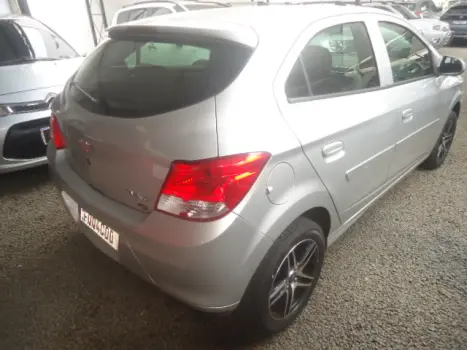 CHEVROLET Onix Hatch 1.0 4P FLEX LT, Foto 4