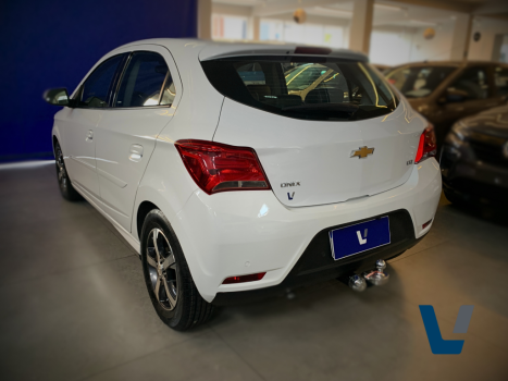 CHEVROLET Onix Hatch 1.4 4P FLEX LTZ AUTOM�TICO, Foto 6