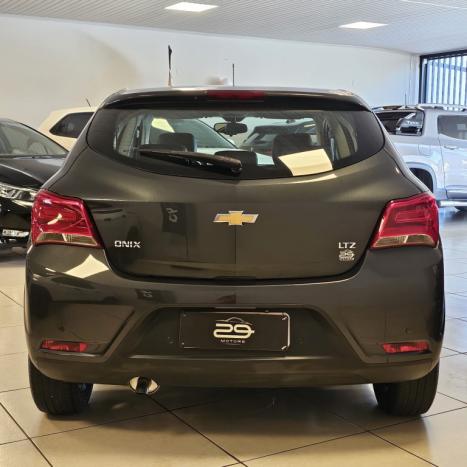 CHEVROLET Onix Hatch 1.4 4P FLEX LTZ, Foto 5