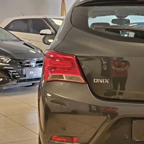 CHEVROLET Onix Hatch 1.4 4P FLEX LTZ, Foto 7