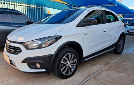 CHEVROLET Onix Hatch , Foto 2