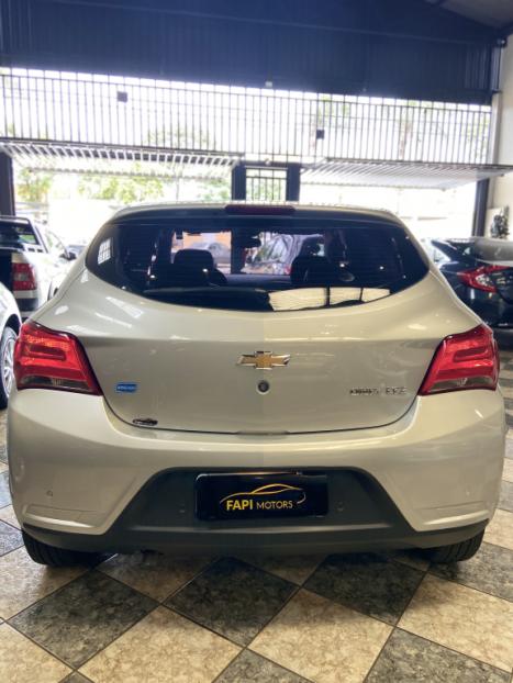 CHEVROLET Onix Hatch 1.4 4P FLEX LTZ AUTOM�TICO, Foto 3