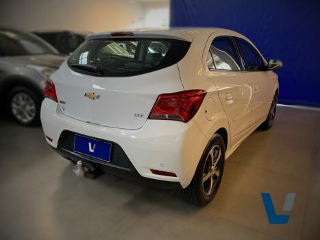 CHEVROLET Onix Hatch 1.4 4P FLEX LTZ AUTOM�TICO, Foto 4