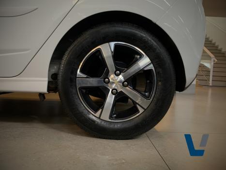 CHEVROLET Onix Hatch 1.4 4P FLEX LTZ AUTOM�TICO, Foto 14