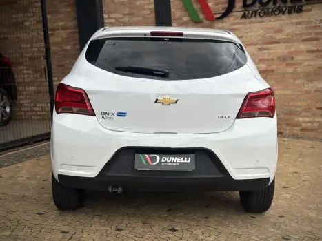 CHEVROLET Onix Hatch 1.4 4P FLEX LT, Foto 10