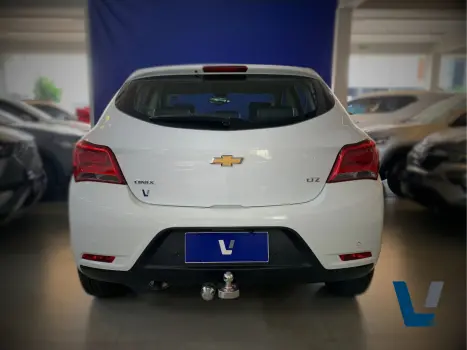 CHEVROLET Onix Hatch 1.4 4P FLEX LTZ, Foto 5