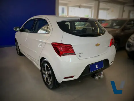 CHEVROLET Onix Hatch 1.4 4P FLEX LTZ, Foto 6