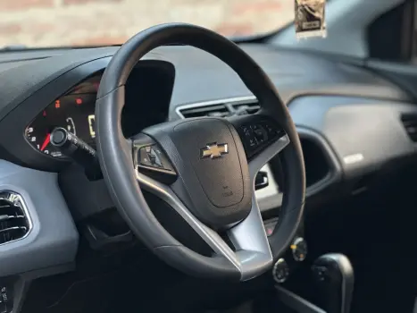 CHEVROLET Onix Hatch 1.4 4P FLEX ACTIV AUTOM�TICO, Foto 4