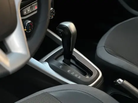 CHEVROLET Onix Hatch 1.4 4P FLEX ACTIV AUTOM�TICO, Foto 5