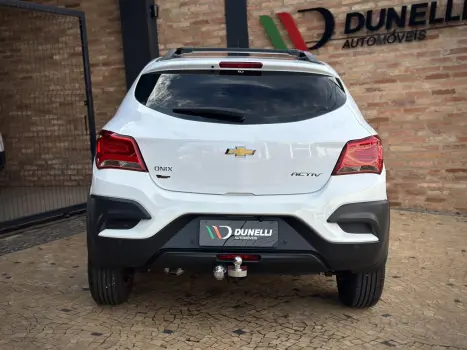 CHEVROLET Onix Hatch 1.4 4P FLEX ACTIV AUTOM�TICO, Foto 10