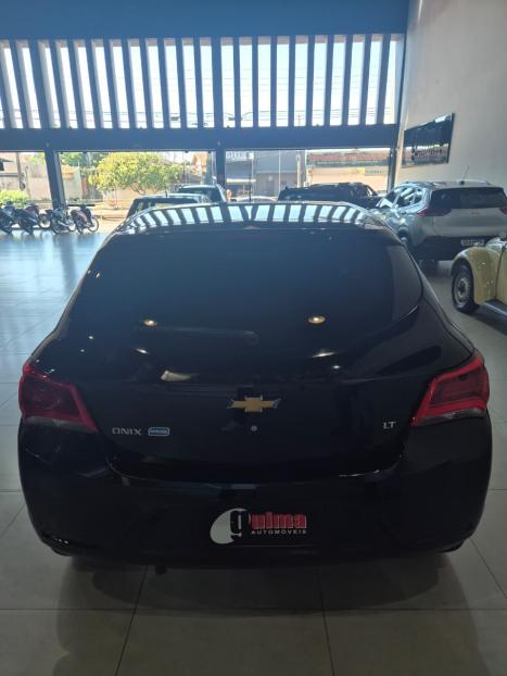 CHEVROLET Onix Hatch 1.0 12V 4P FLEX LT, Foto 4