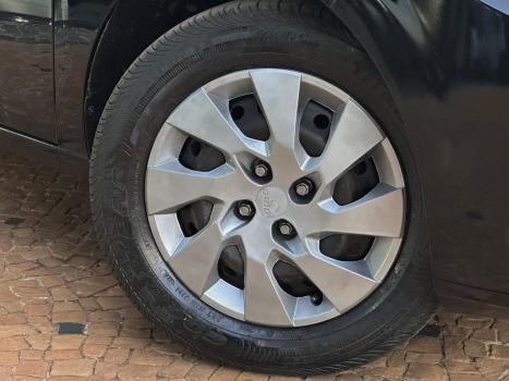 CHEVROLET Onix Hatch 1.4 4P FLEX LT, Foto 5