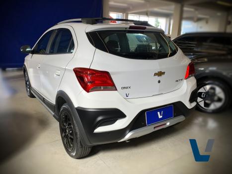 CHEVROLET Onix Hatch 1.4 4P FLEX ACTIV AUTOM�TICO, Foto 6