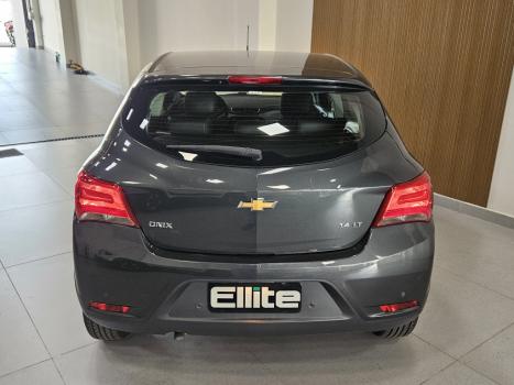 CHEVROLET Onix Hatch 1.4 4P FLEX LT, Foto 13