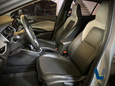 CHEVROLET Onix Hatch 1.0 12V 4P FLEX PREMIER TURBO AUTOMÁTICO, Foto 10