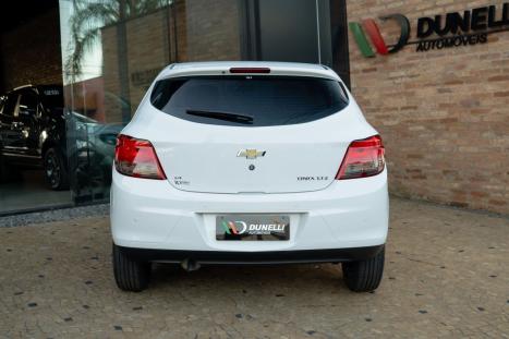 CHEVROLET Onix Hatch 1.4 4P FLEX LTZ, Foto 4