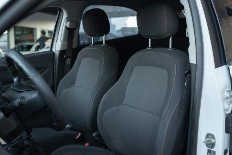 CHEVROLET Onix Hatch 1.4 4P FLEX LTZ, Foto 12