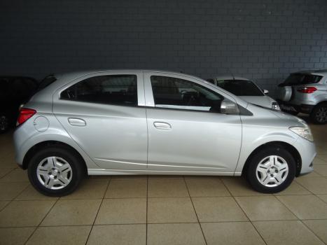 CHEVROLET Onix Hatch 1.0 4P FLEX LT, Foto 2