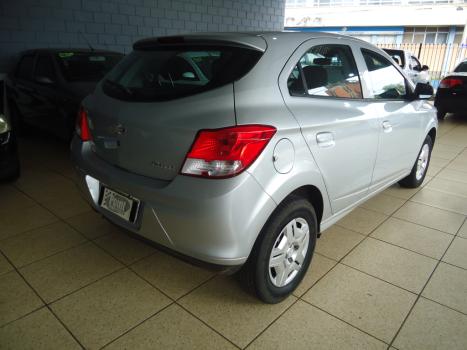 CHEVROLET Onix Hatch 1.0 4P FLEX LT, Foto 6