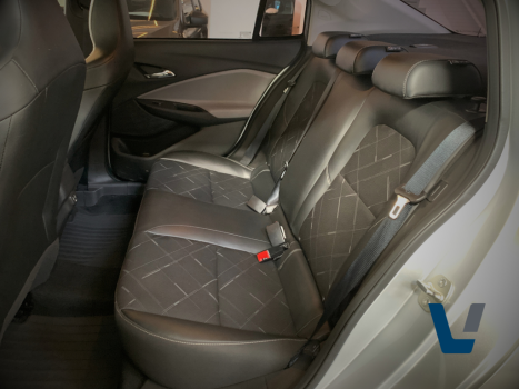 CHEVROLET Onix Sedan 1.0 12V 4P FLEX PREMIER PLUS TURBO AUTOM�TICO, Foto 9