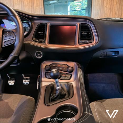 DODGE Challenger 5.7 V8 R/T HEMI, Foto 15