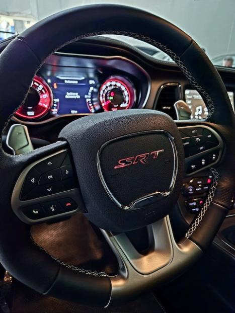 DODGE Challenger 6.2 V8 HEMI SRT HELLCAT TORQUEFLITE AUTOMÁTICO, Foto 8