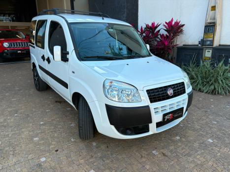 FIAT Doblo 1.8 16V 4P FLEX ESSENCE 7 LUGARES, Foto 3