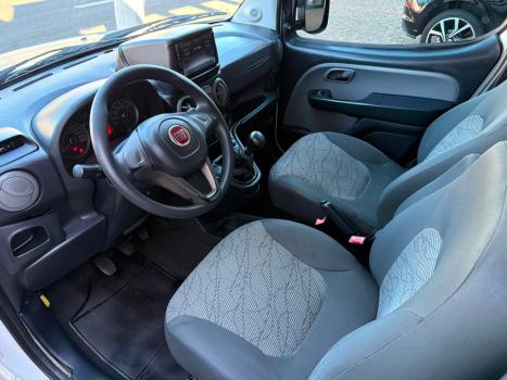 FIAT Doblo 1.8 16V 4P FLEX ESSENCE 7 LUGARES, Foto 9