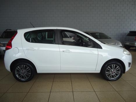 FIAT Palio 1.6 16V 4P FLEX ESSENCE, Foto 2
