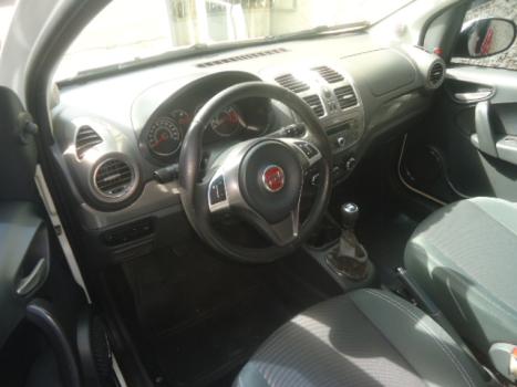 FIAT Palio 1.6 16V 4P FLEX ESSENCE, Foto 2