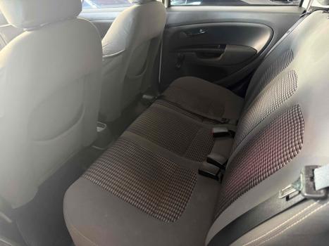 FIAT Punto 1.8 16V 4P FLEX ESSENCE DUALOGIC AUTOMATIZADO, Foto 5