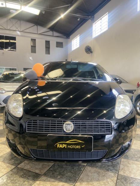 FIAT Punto 1.8 4P HLX FLEX, Foto 2