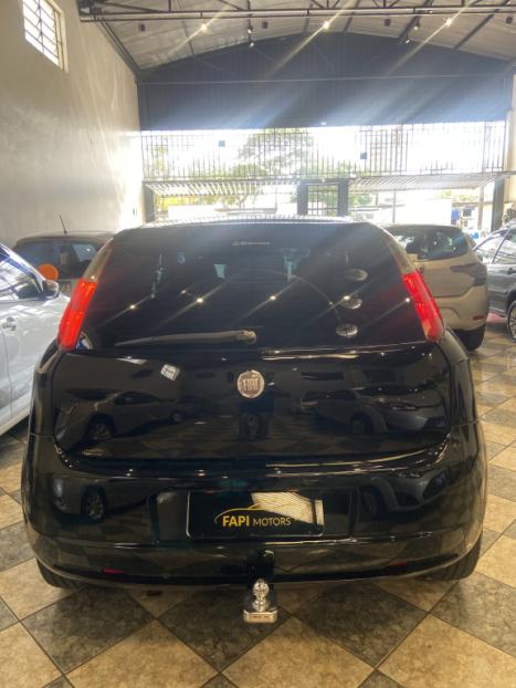 FIAT Punto 1.8 4P HLX FLEX, Foto 3