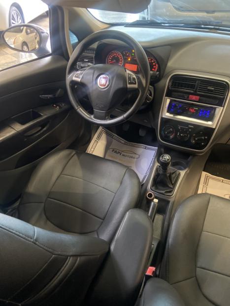 FIAT Punto 1.8 4P HLX FLEX, Foto 6