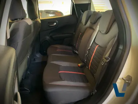 FIAT Toro 1.8 16V 4P FLEX FREEDOM AUTOM�TICO, Foto 11