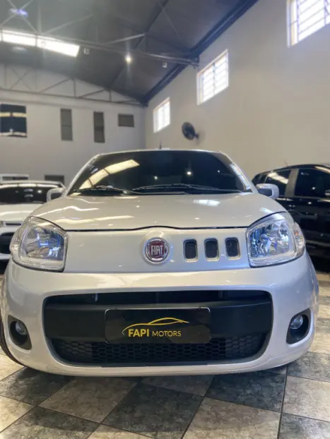 FIAT Uno 1.0 4P FLEX EVO VIVACE CELEBRATION, Foto 2