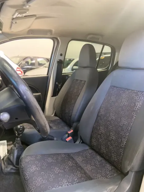 FIAT Uno 1.0 4P FLEX EVO VIVACE CELEBRATION, Foto 8