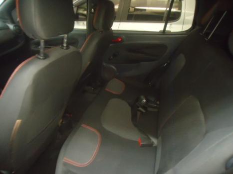 FIAT Uno 1.4 4P FLEX SPORTING, Foto 4