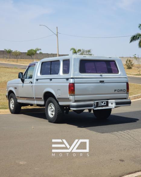 FORD F-1000 2.5 XLT CABINE SIMPLES TURBO DIESEL, Foto 4 FORD F-1000 2.5 XLT CABINE SIMPLES TURBO DIESEL, Foto 4