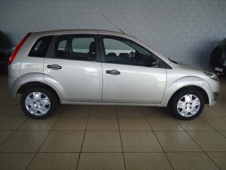 FORD Fiesta Hatch 1.0 4P FLEX, Foto 2