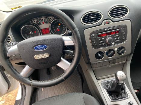 FORD Focus Hatch 1.6 4P, Foto 12