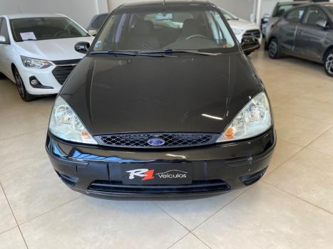 FORD Focus Hatch 1.6 4P, Foto 2