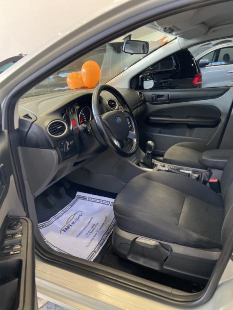 FORD Focus Hatch 1.6 16V 4P SE PLUS FLEX, Foto 5