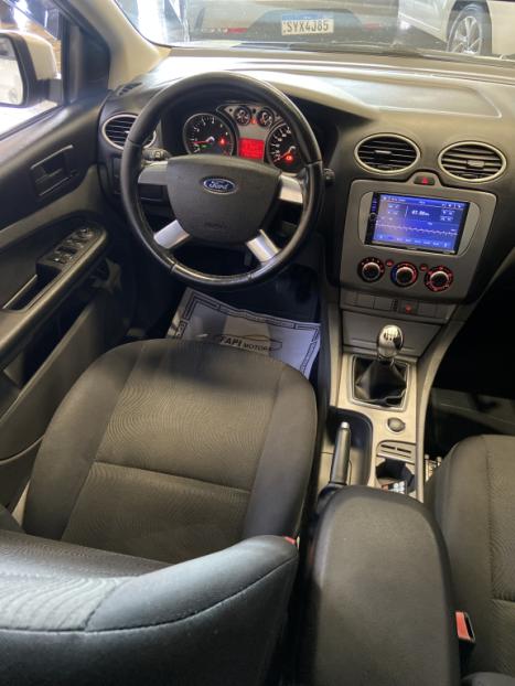 FORD Focus Hatch 1.6 16V 4P SE PLUS FLEX, Foto 6