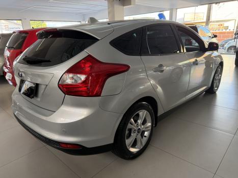 FORD Focus Hatch 1.6 4P, Foto 4