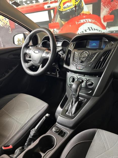 FORD Focus Hatch 1.6 16V 4P FLEX SE POWERSHIFT AUTOM�TICO, Foto 5